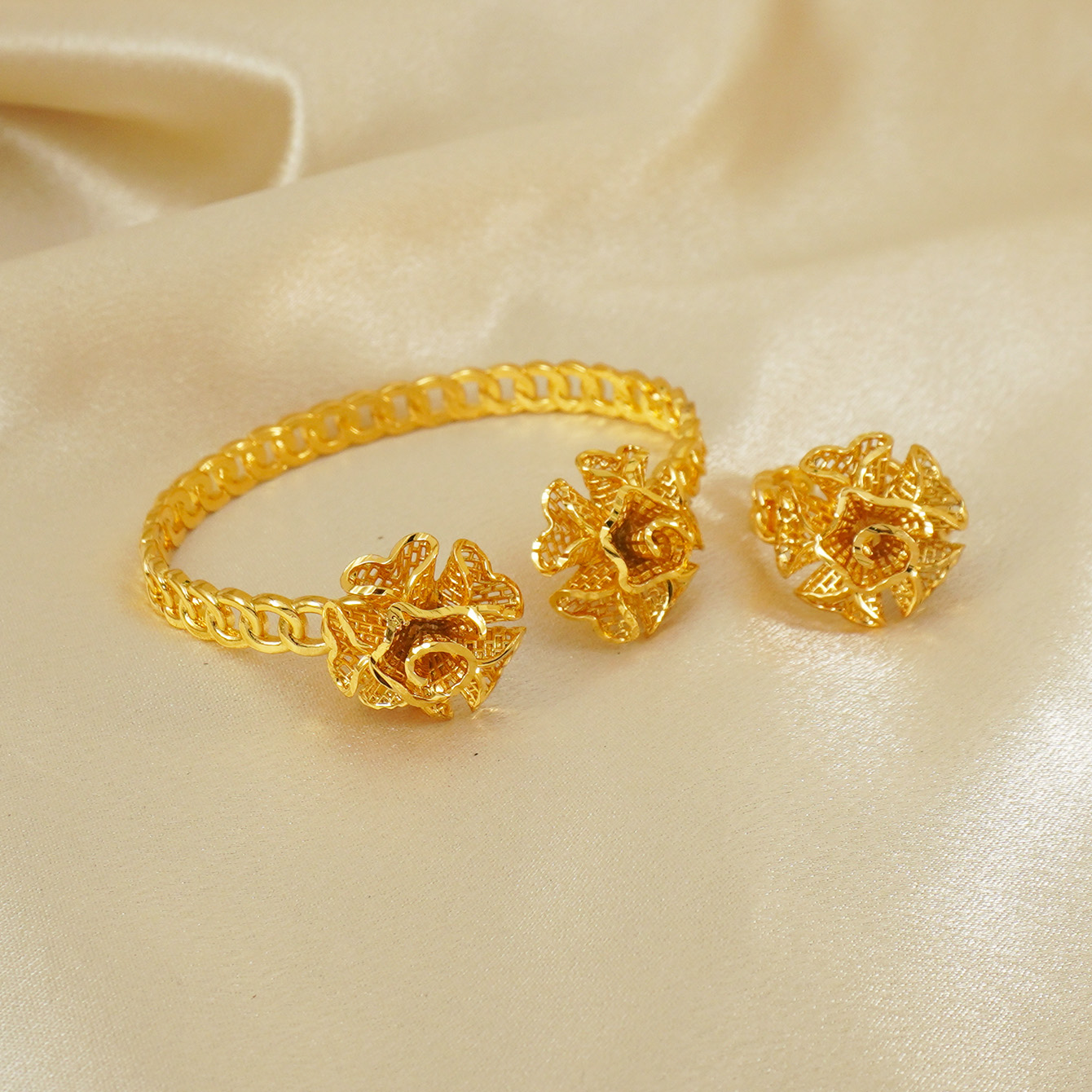 Best Jewelry Watches For Women - Best selling gold-plated copper bracelet, watch