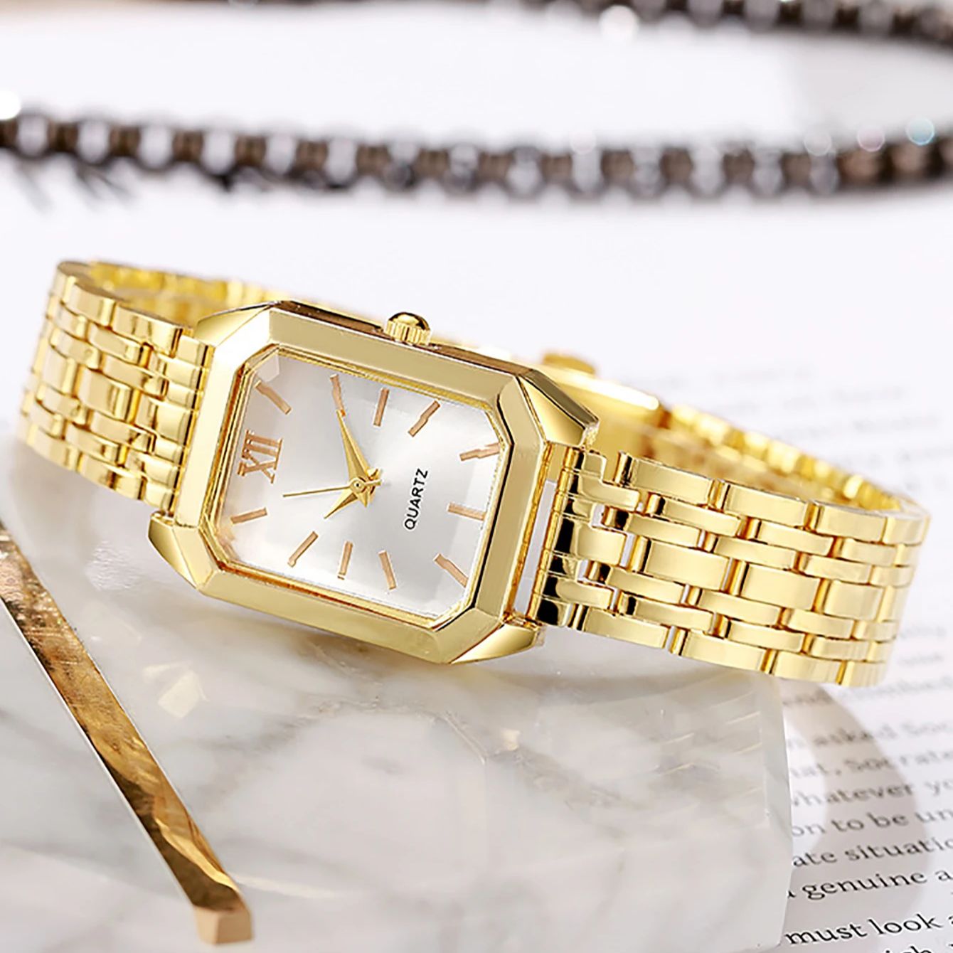 The lady's compact quartz watc - огляд і ціна Jewelry Clasp Watches